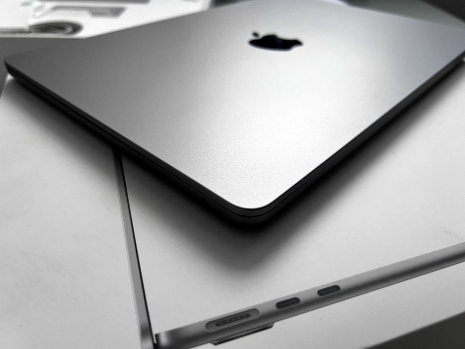 Ідеал MacBook Air 13.6 2022 M2 8GB 256SSD A2681 Комплект