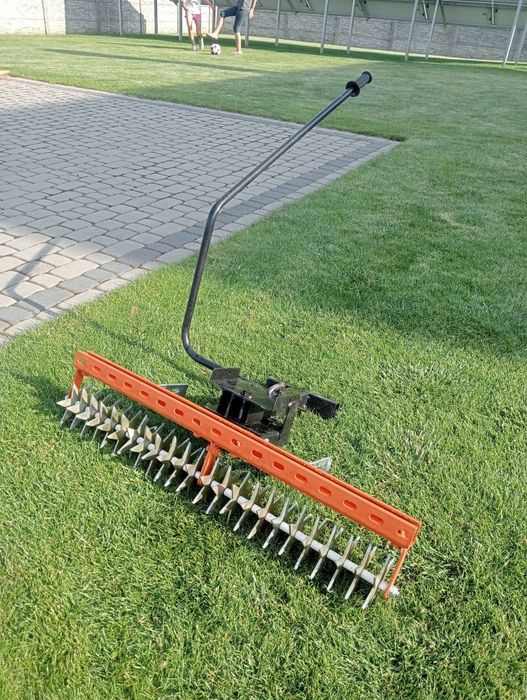 Pług do traktorka i łancuchy.Konektor. Plus wertykulator.Zestaw