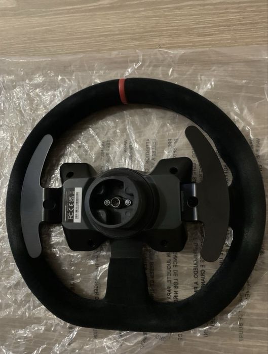 Игровой руль Thrusrmaster T300RS Ferrari Alcantara PS3/PS4/PS5/PC