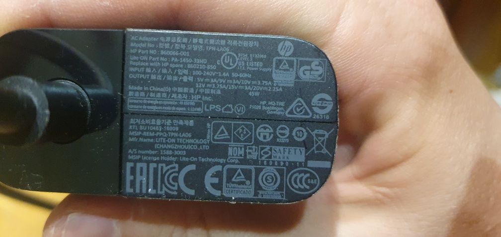 Оригінальний блок живлення на 65Ват від Hewlett-Packard - hp usb-c 65w