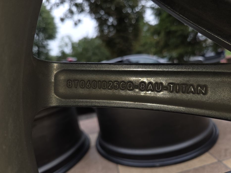 Felgi oem 20 cali Audi RS5 5x112 9J 8T0601025CQ-8AU TITAN