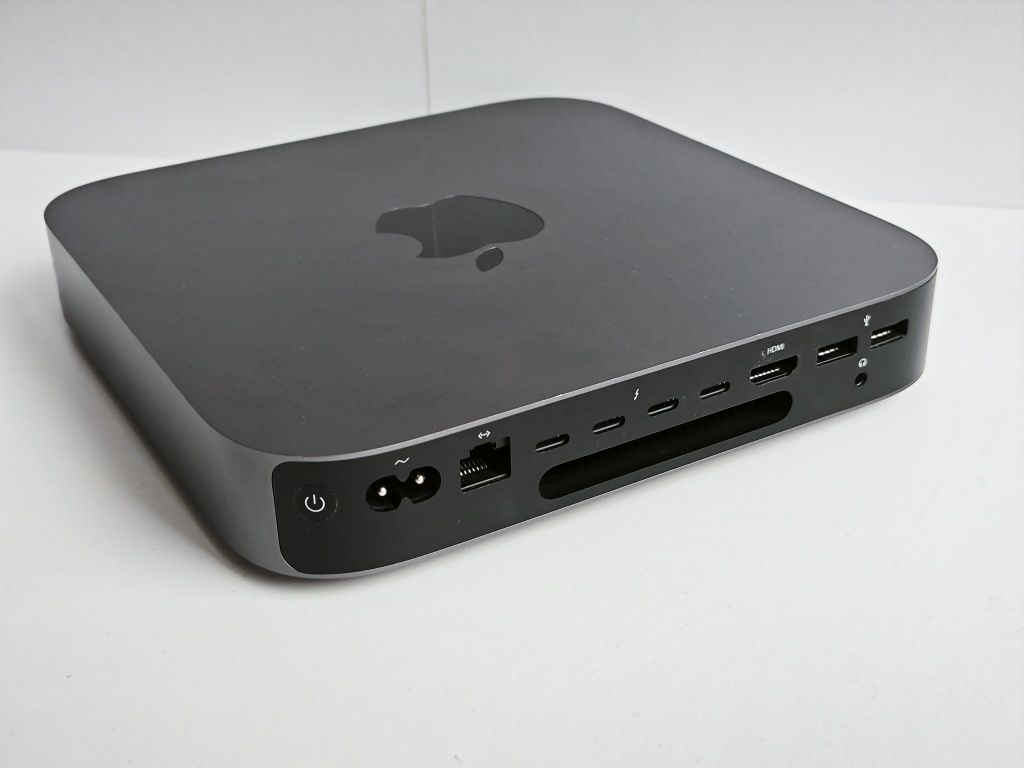 Mac mini Late 2018 (i5/64Gb Ram/256)