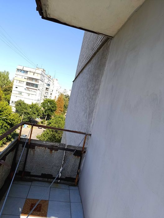 Продам 3-кімнатну квартиру на Космосі