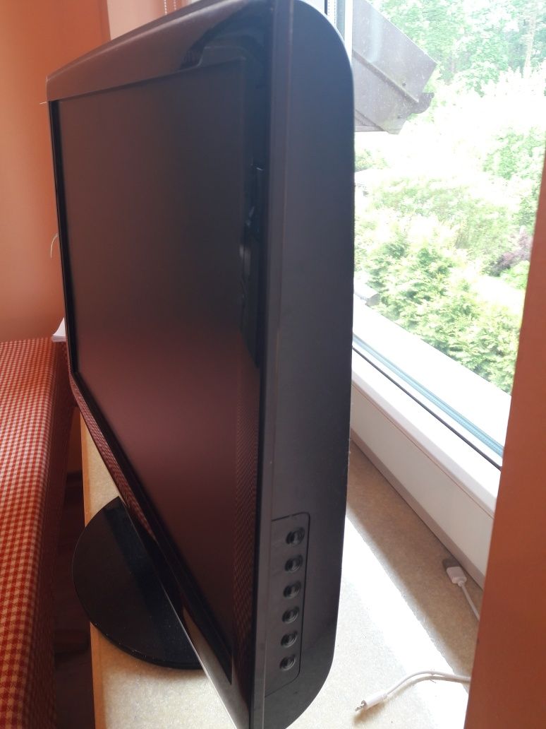 Monitor 22" Samsung T220HD DVBT
