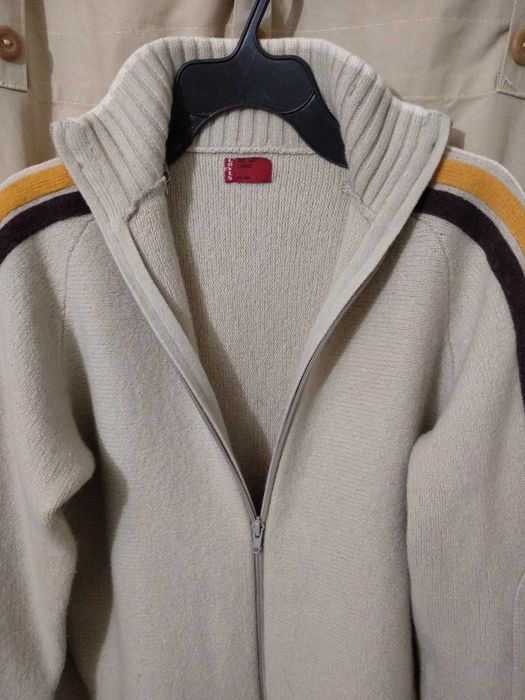 Мужской шерстяной трикотажный кардиган бренда LEVIS размер XS