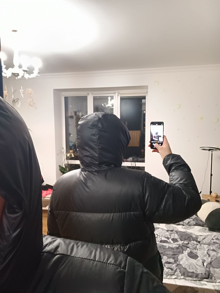 Пуховик Marmot Guides Down Hoody (розмір L, колір – чорний) 700FP