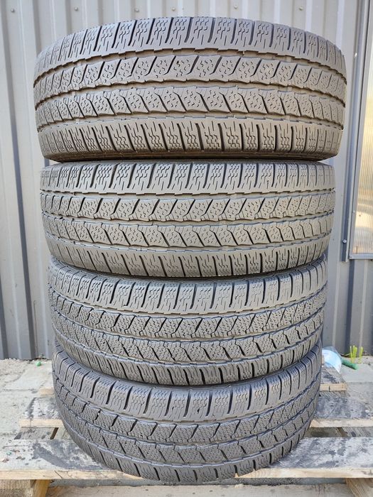 195/70/15C Continental VanContact Winter komplet