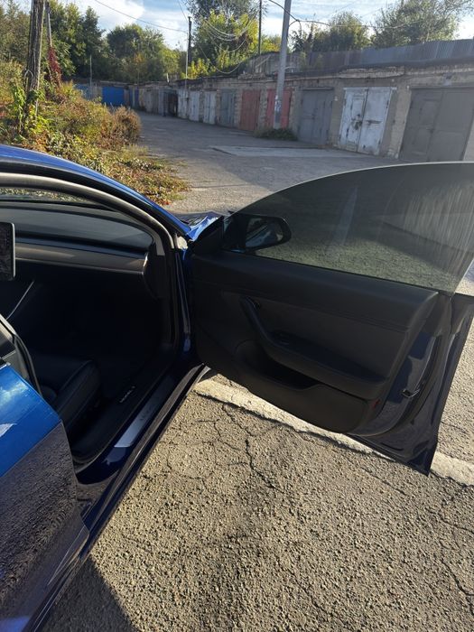 Продам Tesla Model 3 LR AWD