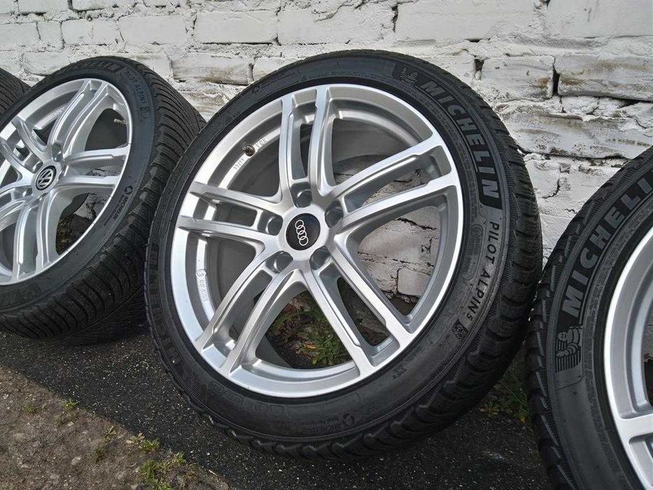 [794] AUDI A4 A6 Q2 235/45/18 PASSAT SUPERB III T-roc 5x112