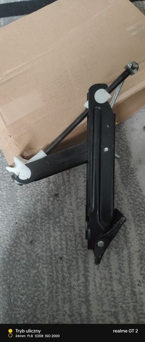 Lewarek podnośnik zestaw klucz do kół