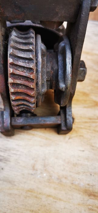 Wciagarka łańcuchowa 250kg