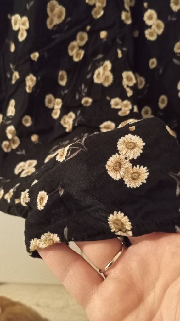 Letnia sukienka czarna na ramiączkach bawełna wiskoza Brandy Melville