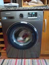 Máquina de lavar roupa, marca Samsung