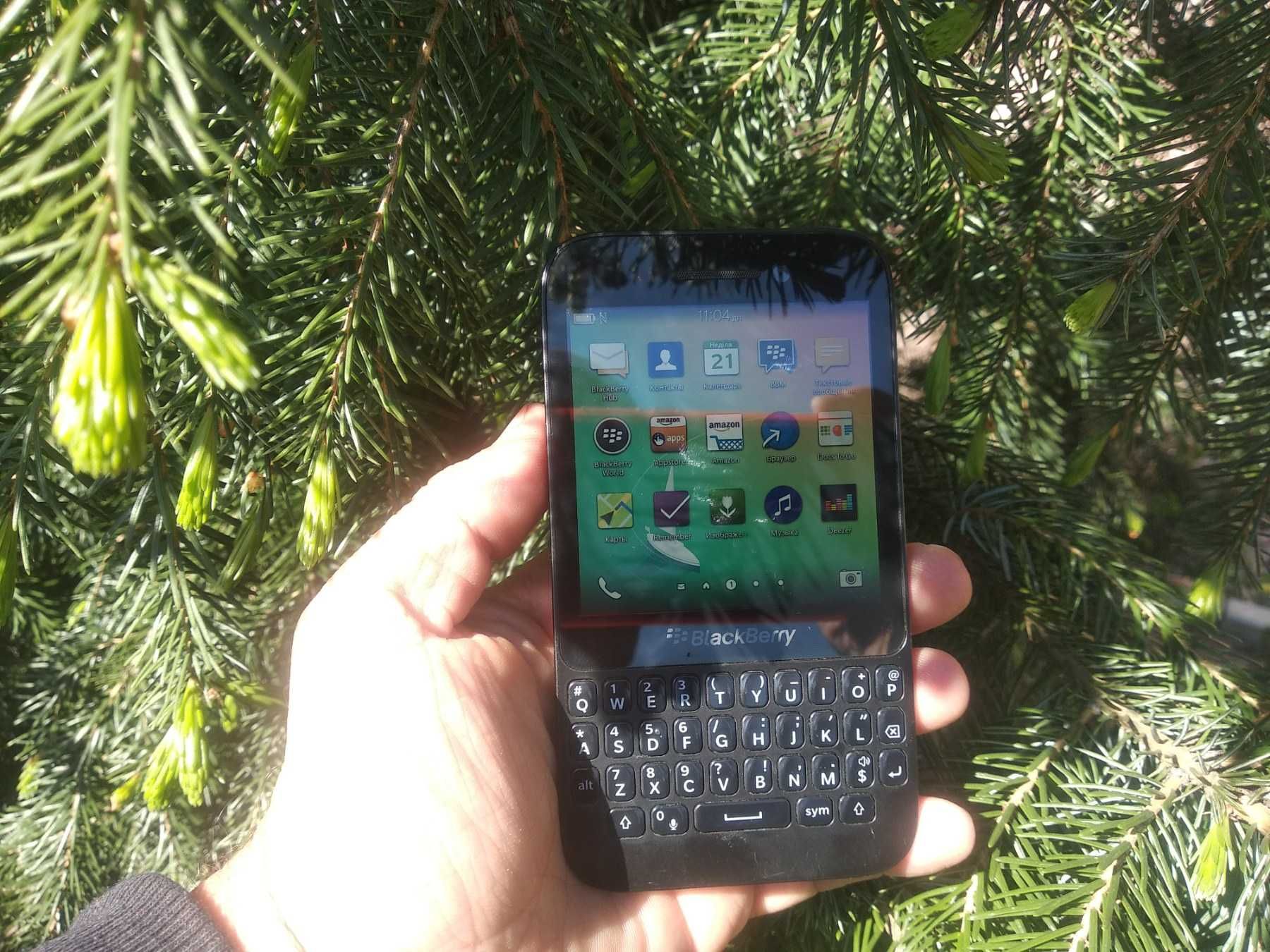 Смартфон BlackBerry Q5