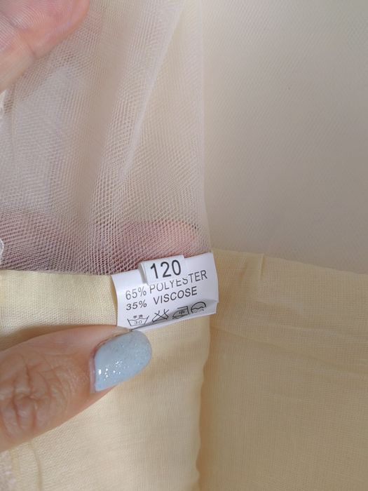 Vestido em champanhe, Estilo Princesa, em tule, elegante, sem mangas