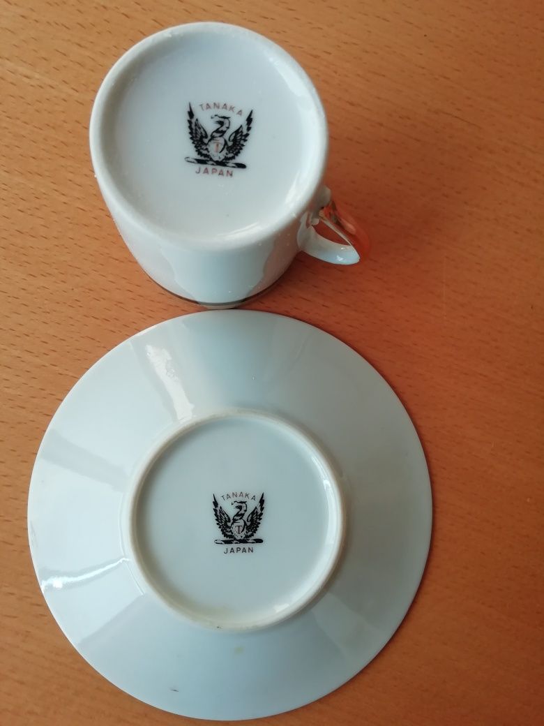 Conjunto de chávenas de café em porcelana japonesa.