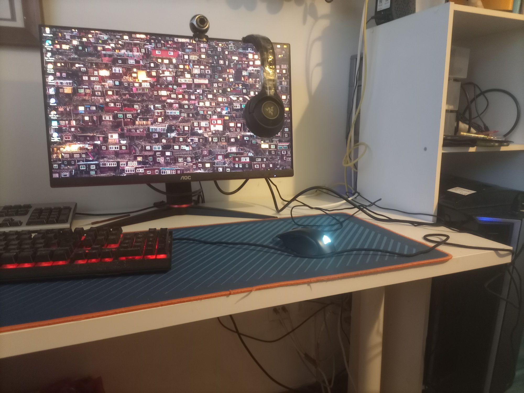 PC gaming em bom estado ,monitor 144hz ,teclado e rato