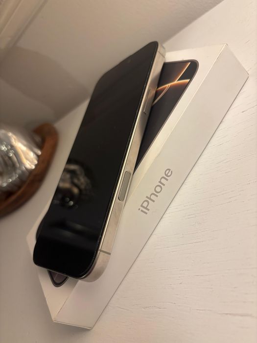 Iphone 16 pro max, natural titanum, na gwarancji