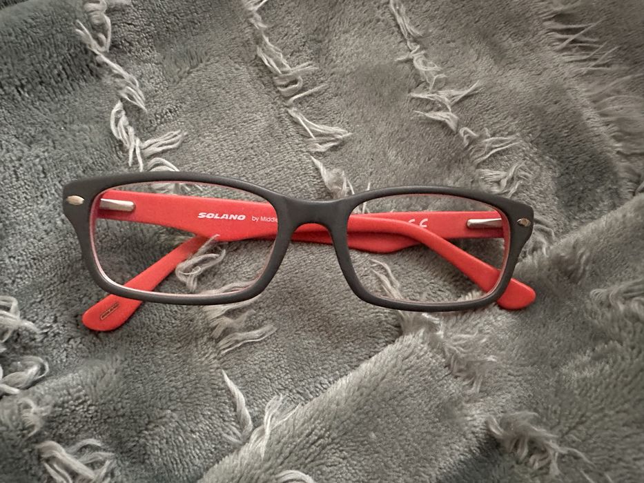 Oprawki do okularów korekcyjnych dziecko-nastolatek