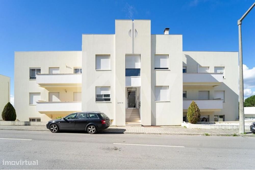 Apartamento T2 para Venda com terraço | Elevador | Ja arrendado