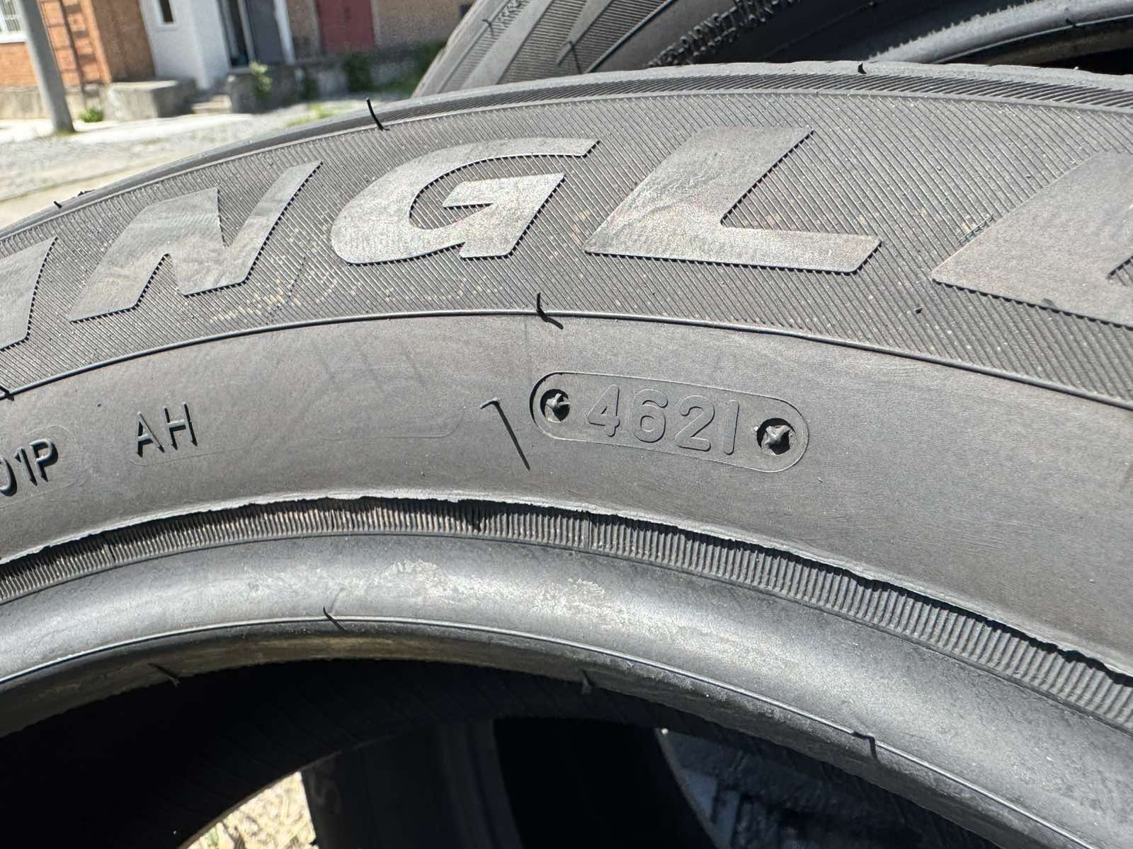 Майже нові літні шини Triangle 215/60 R17
