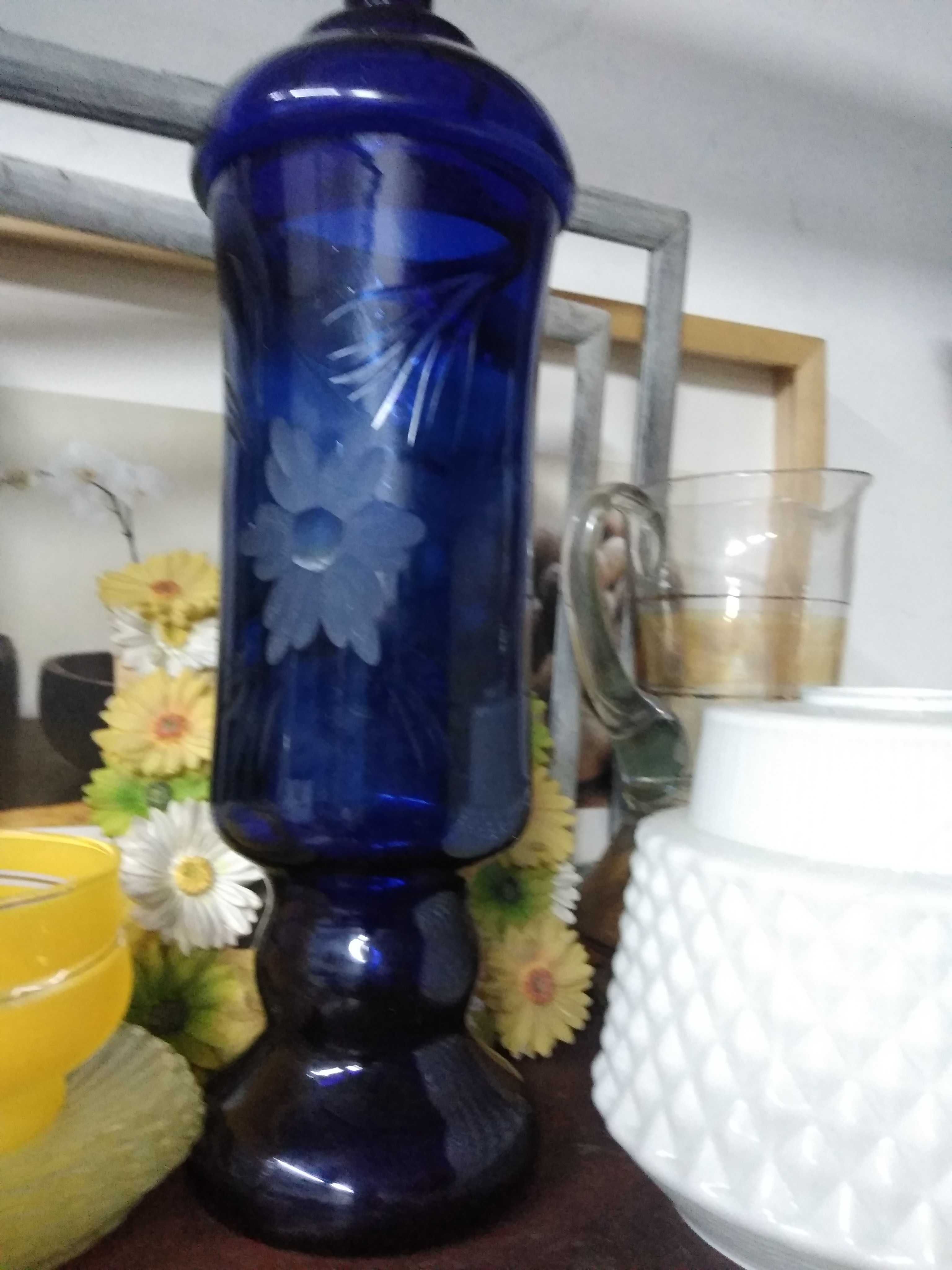 Stary  kobaltowy wazon ,puchar na wzór cukierka szkło rżnięte i misa