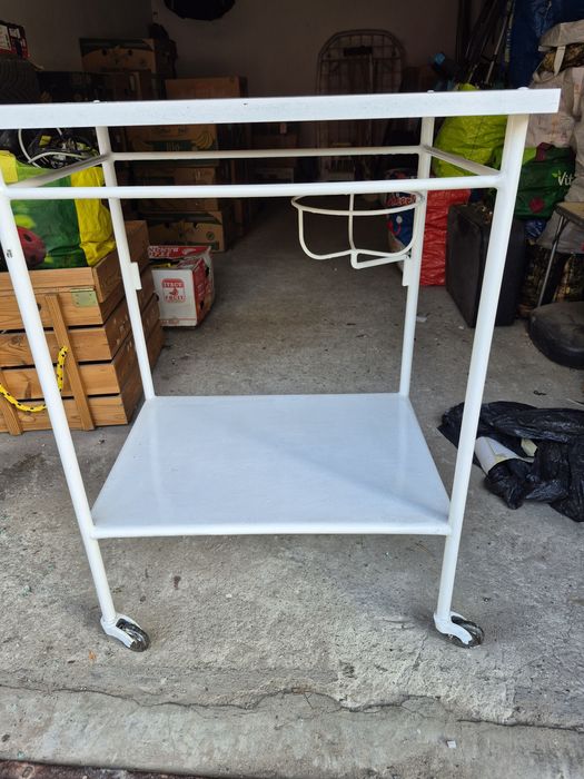 Stolik metalowy duży