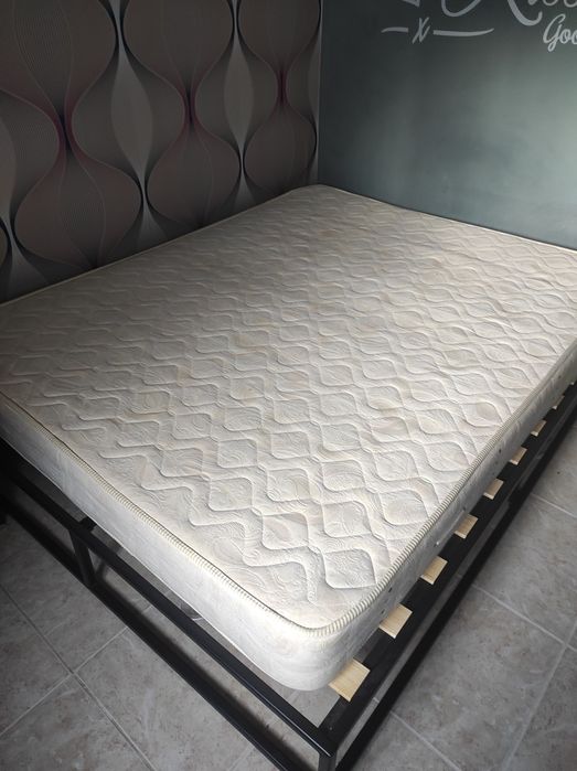 Cama casal 1,60 por 2,00