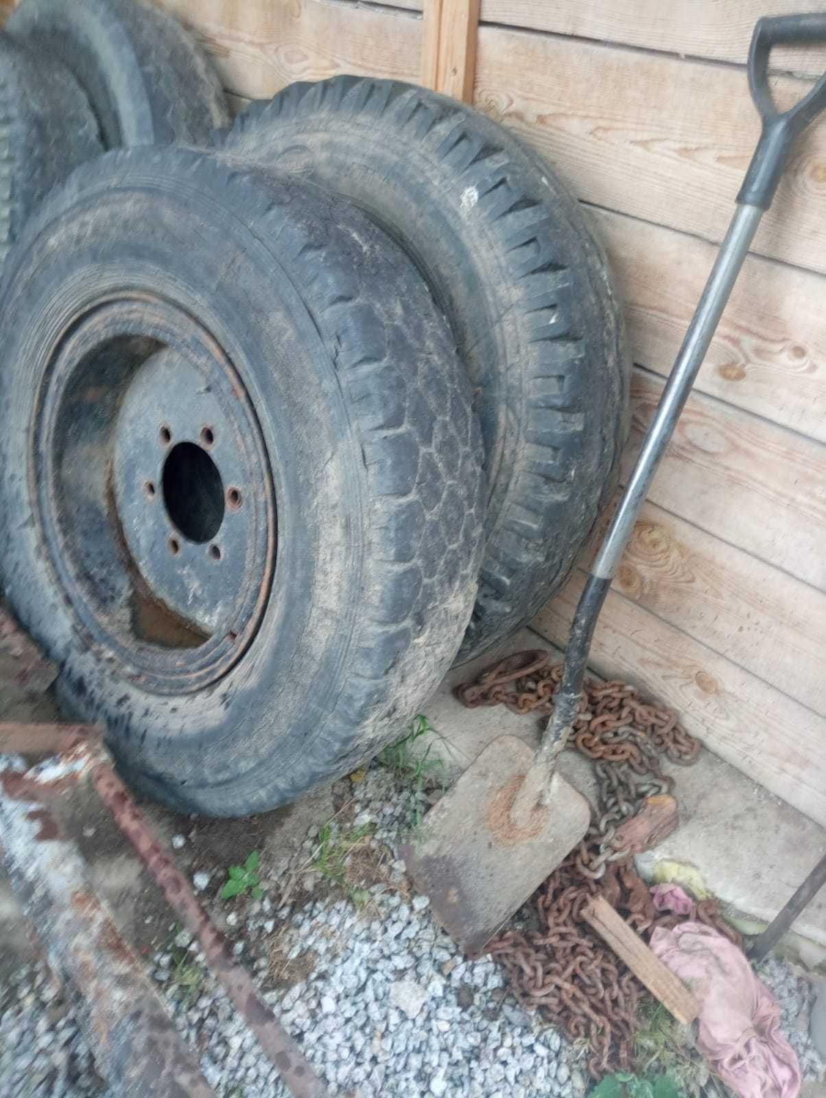 Sprzedam koła do przyczepy rolniczej HL811 i D47