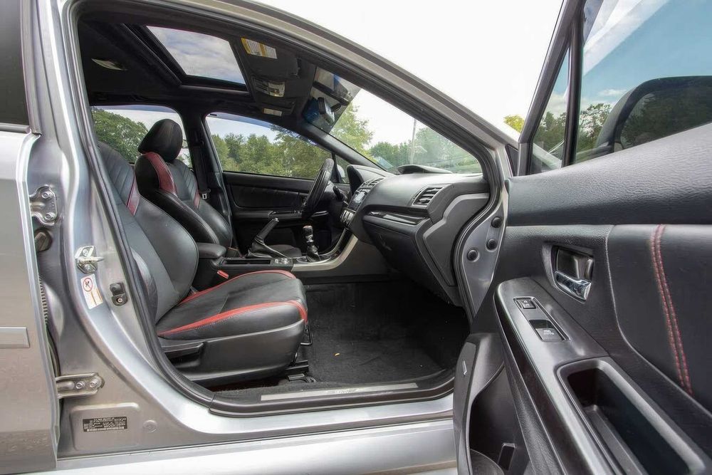 Subaru WRX STI Limited with Wing Spoiler      2017