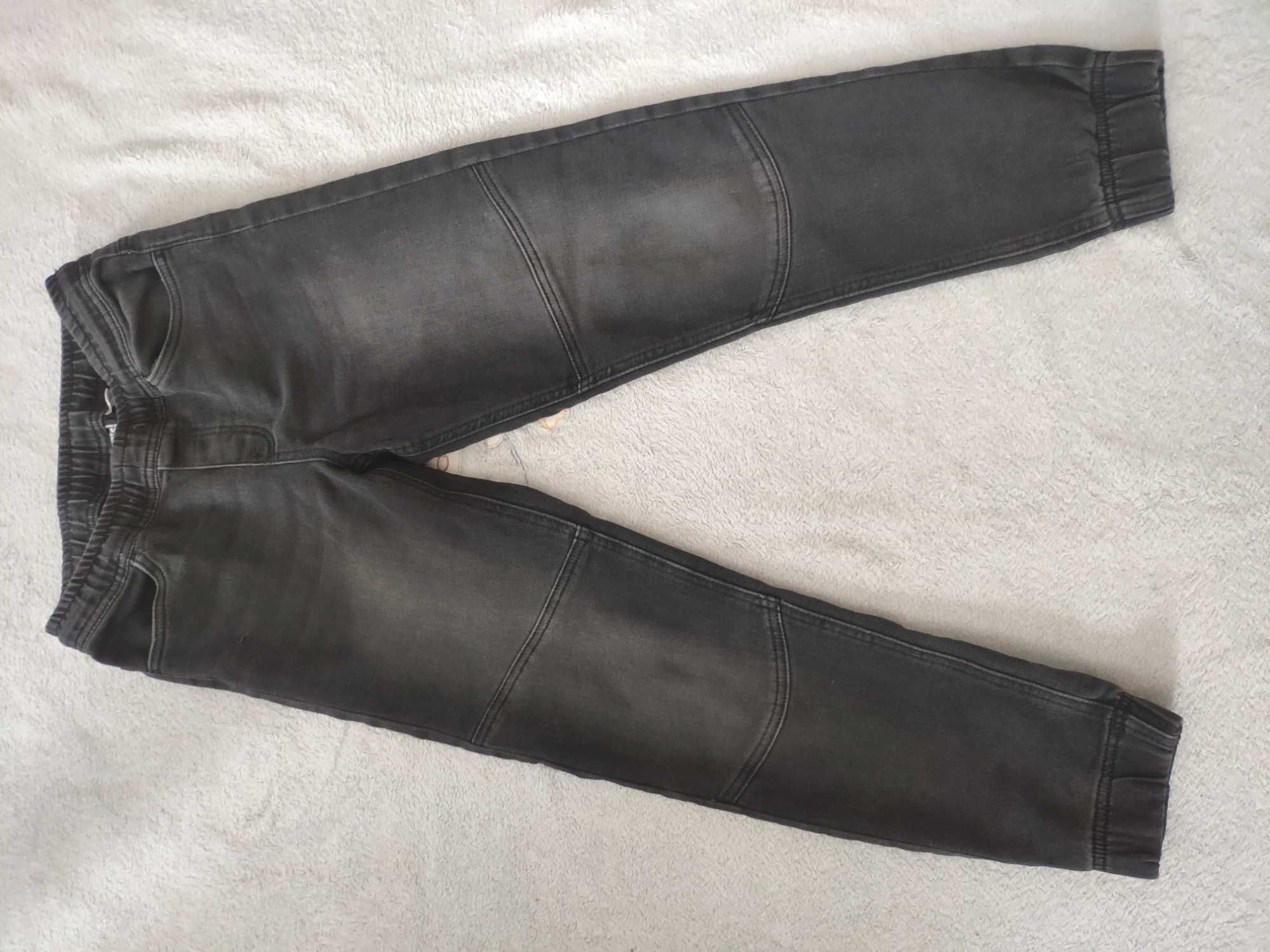 Spodnie jeans czarne dla chłopca 152