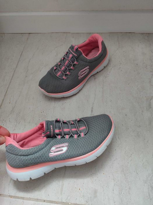 Кросівки 35-36 р Sketches 23 см