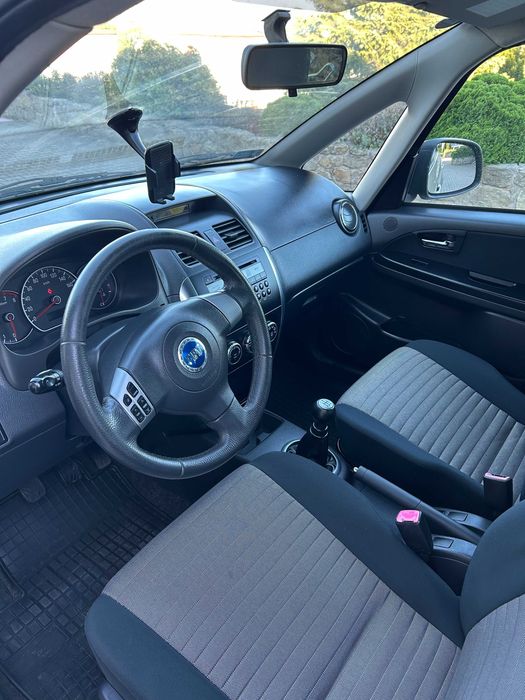 Fiat Sedici / 2 l  benzyna