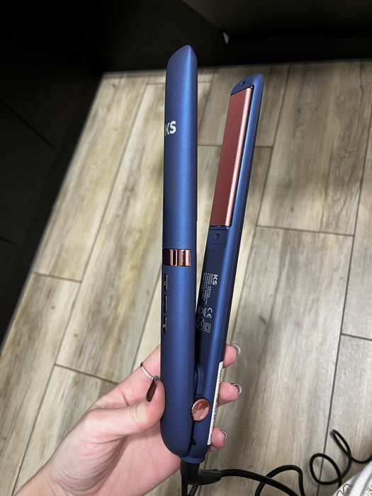 Вирівнювач для волосся