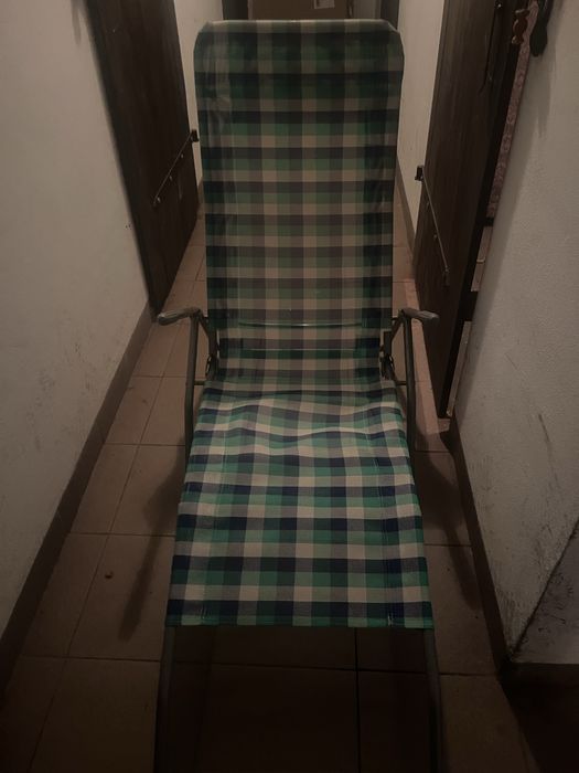 Leżak ogrodowy regulowany