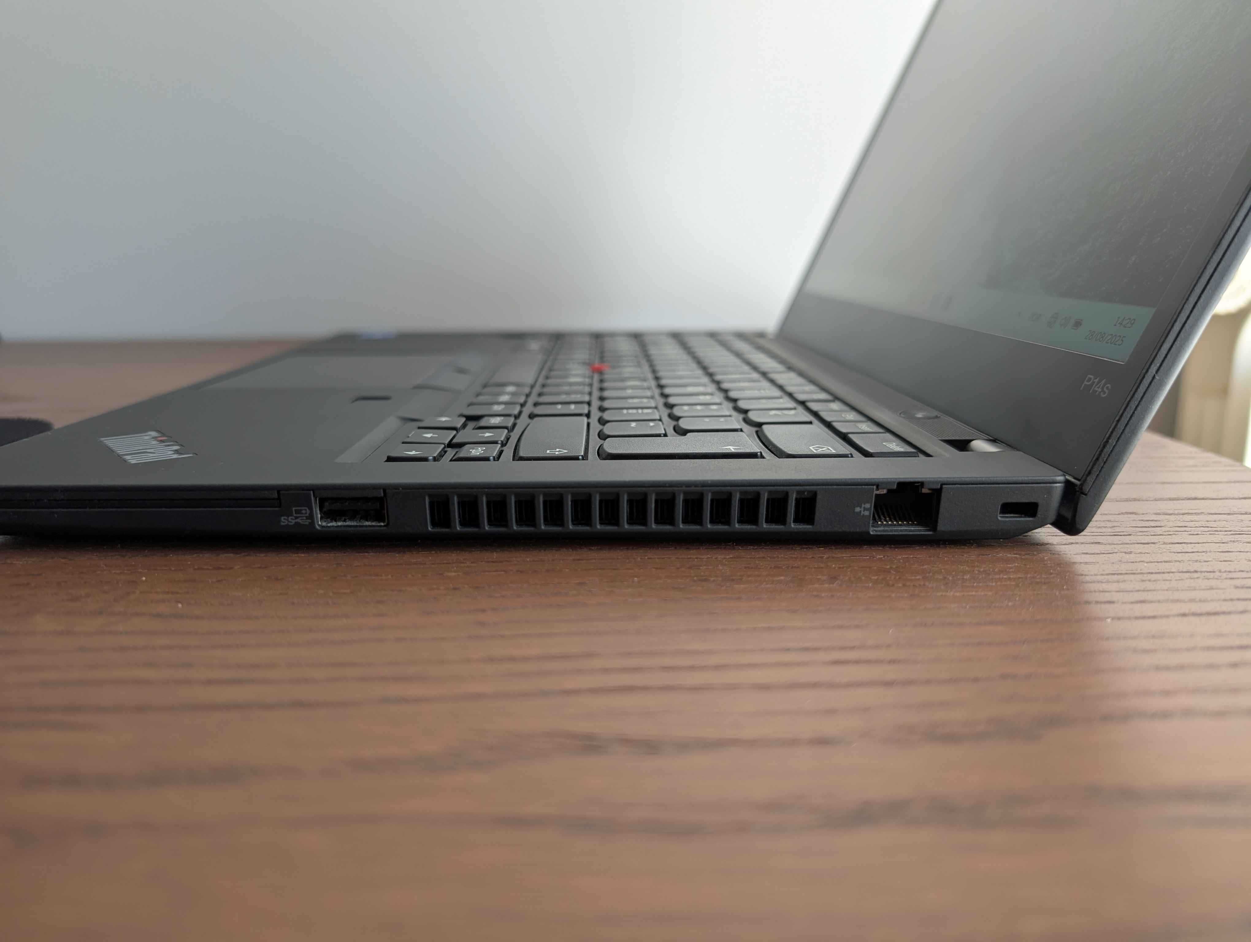 Portátil Thinkpad P14s Gen 2 / i5-1135G7 / 512GB SSD / 24GB RAM