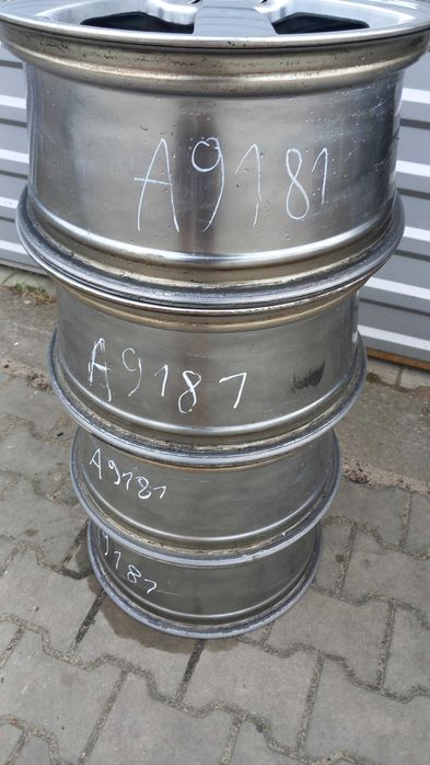 Felga Aluminiowa O.Z 8jx17 ET35 5x112/5x100 (A9181)