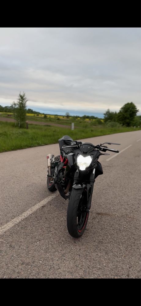 kawasaki z250sl.