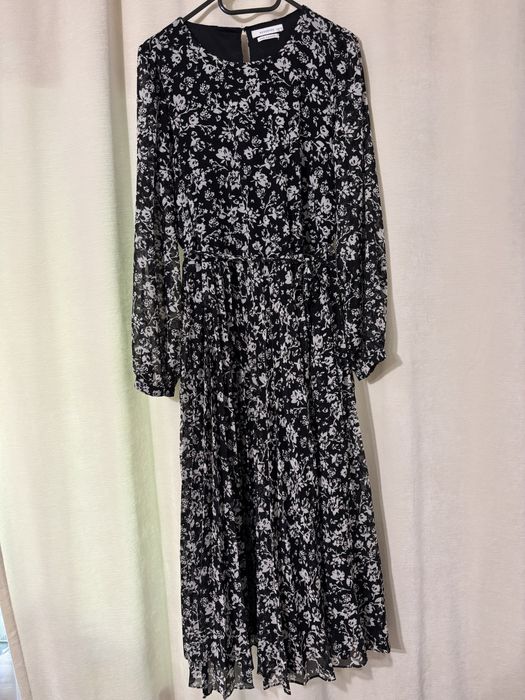 Sukienka Reserved 36 midi