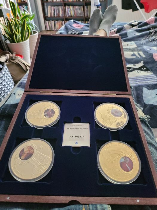 Monety medale Miedź nikiel. Papieze .