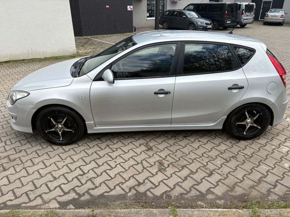 Hyundai i30 2011r nowy rozrząd i sprzęgło 2x koła