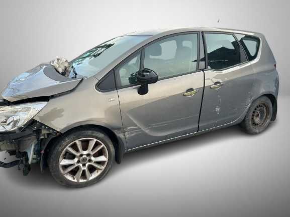 OPEL MERIVA B II 2 1.7 CDTI 79 tys przebiegu kolor Z40W na części