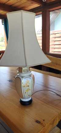 Lampa z abażurem