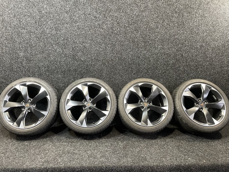 Продам Б/У диски Seat 7.5R18 ET46 5x112 Dia57.1