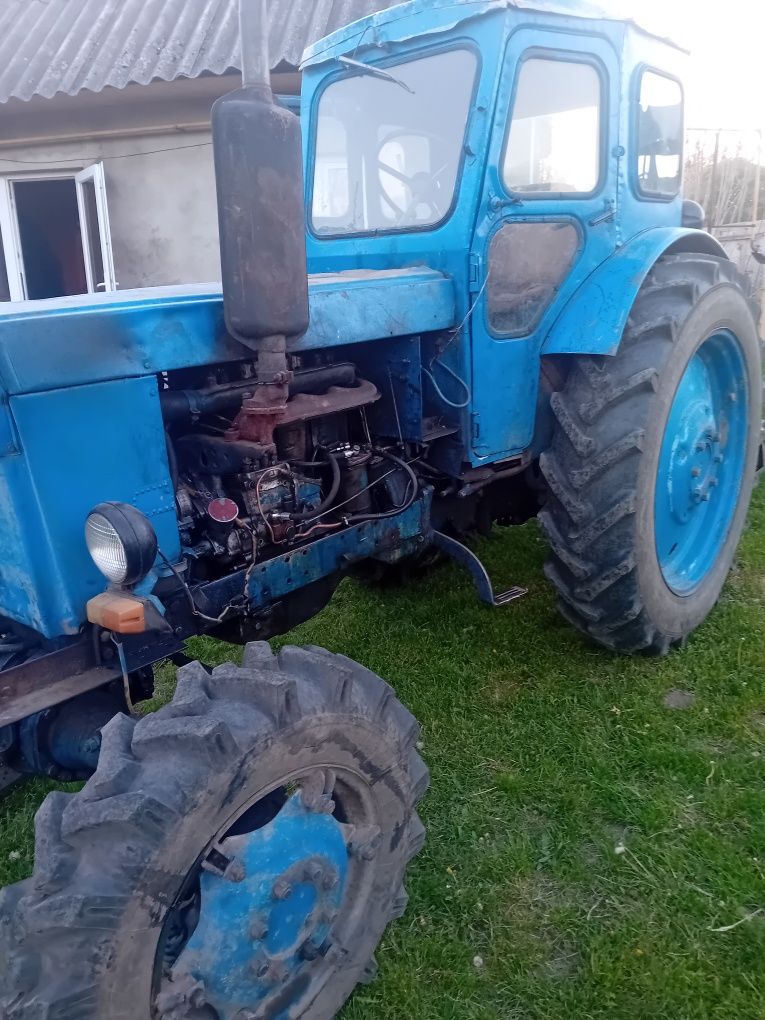 Продам. Трактор т40ам