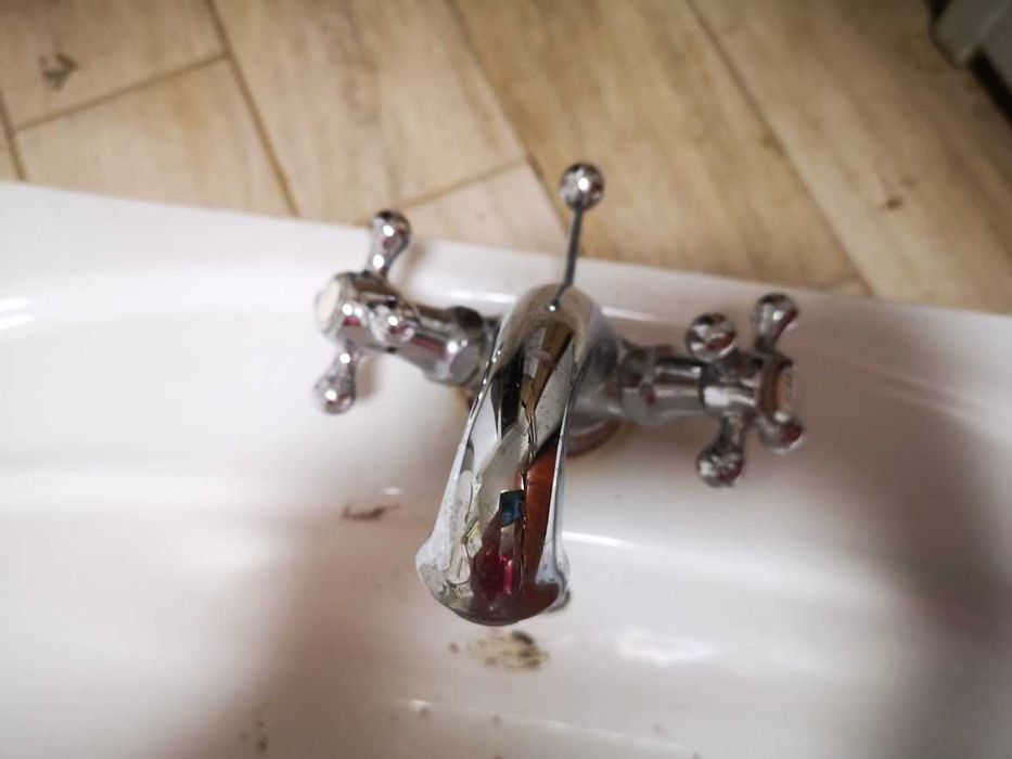 Umywalka z baterią super stan SPRZEDAM