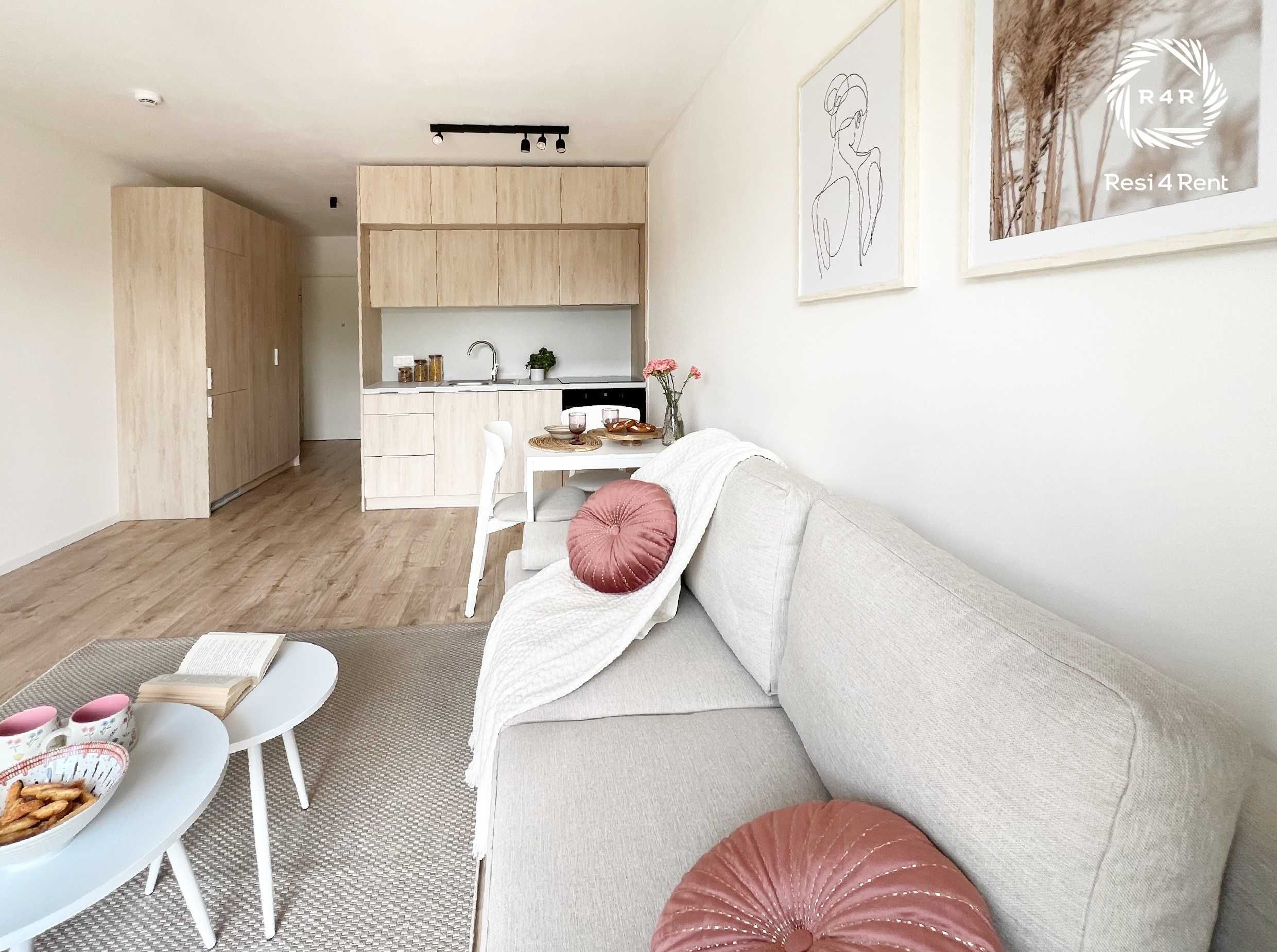 Studio / Bezpośrednio / od zaraz