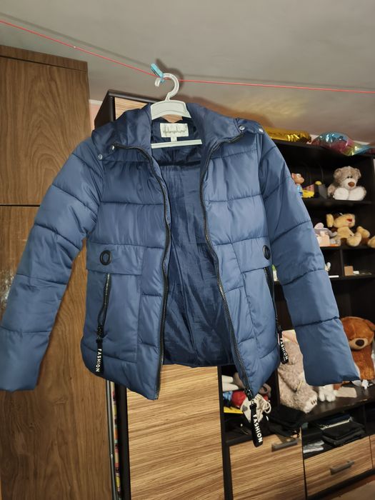 Куртка демісезонна