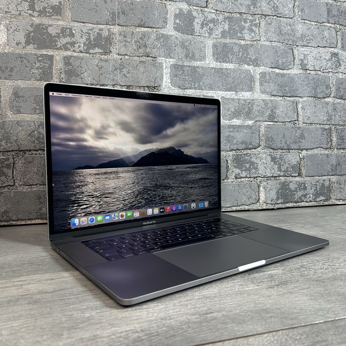 SALE! Ноутбук Apple MacBook Pro 15 2016 (i7 | 16Gb | 256Gb SSD)
