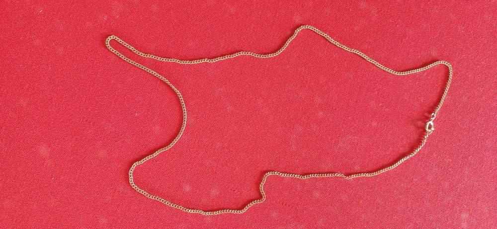 Prata, brincos, pulseiras, fios